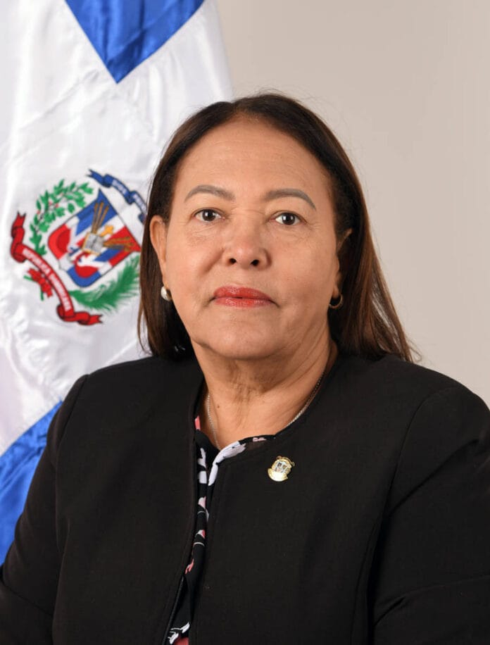 Elvira Corporán: del aula al Congreso, una voz firme de la educación y lo social