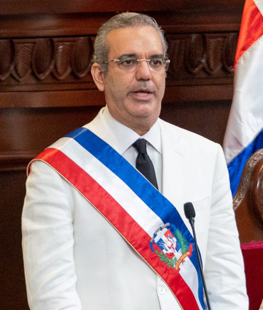 Cuatro años de estabilidad, transparencia y gestión en tiempos difíciles 1 President Luis Abinader 2020 2024