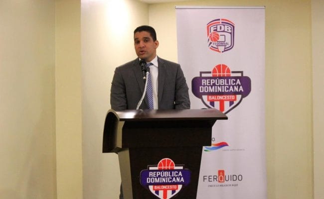 Rafael Uribe impulsa una nueva era de institucionalidad y crecimiento en el baloncesto dominicano