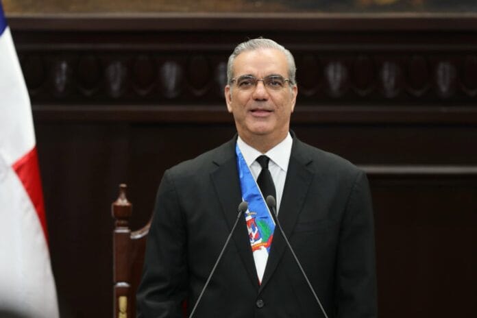 Abinader destaca inversión récord y ejecución de obras en su rendición de cuentas